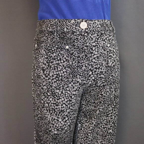 CHANEL 2021 CC Camellia Print Stretch Jeans Size 40 Straight Leg - Picture 4 of 16